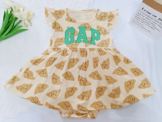Baby Gap 飞袖连身哈裙 G4036