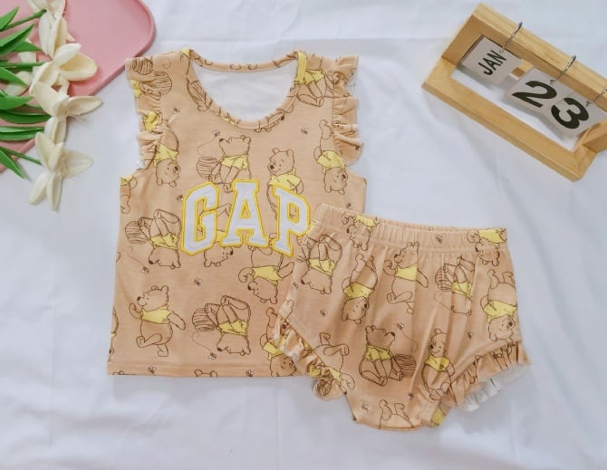 Baby Gap 飞袖包屁裤套装 G4021