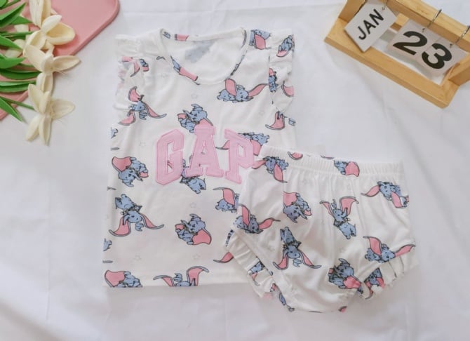 Baby Gap 飞袖包屁裤套装 G4018