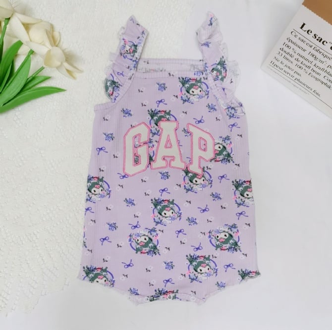 Baby gap 飞袖三角爬爬衣 G4023