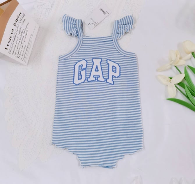 Baby gap 飞袖三角爬爬衣 G4148