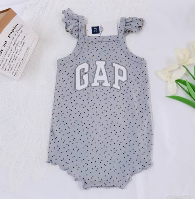 Baby gap 飞袖三角爬爬衣 G4143