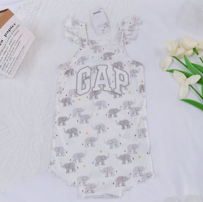 Baby gap 飞袖三角爬爬衣 G4140