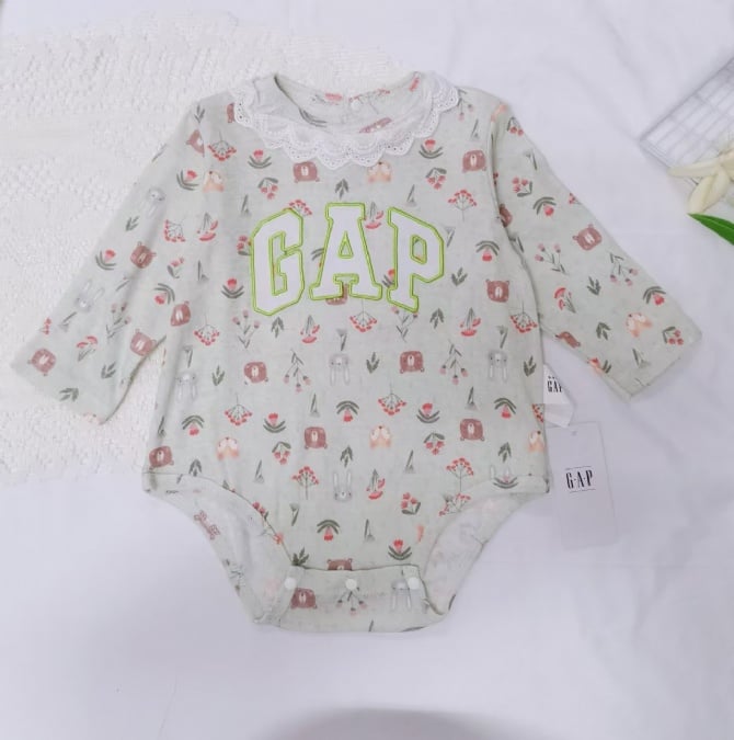 BABY GAP花边长袖三角爬G4201