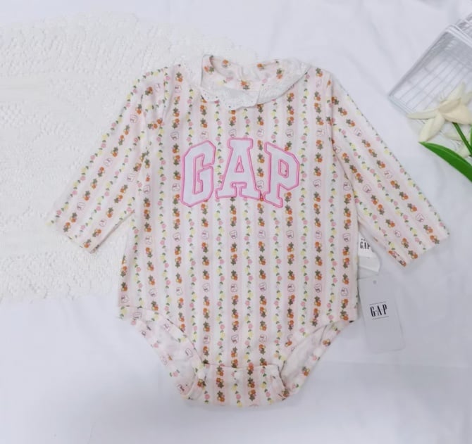 BABY GAP花边长袖三角爬G4202