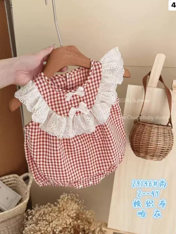 小格子花边无袖包屁衣29146