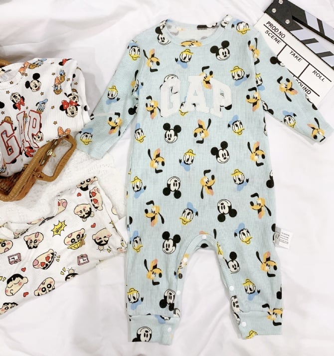 BABY GAP 长袖连体爬爬衣 G4402