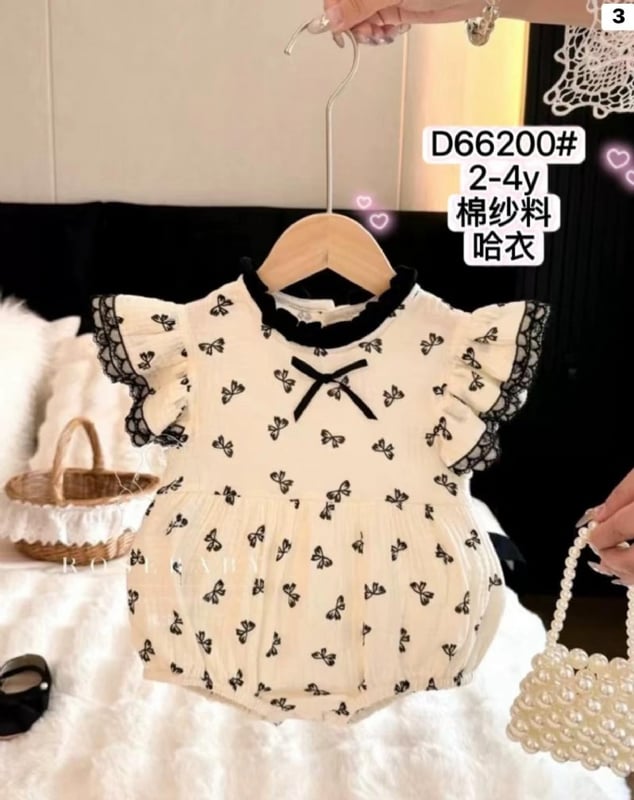 小蝴蝶结飞袖立领哈衣66200